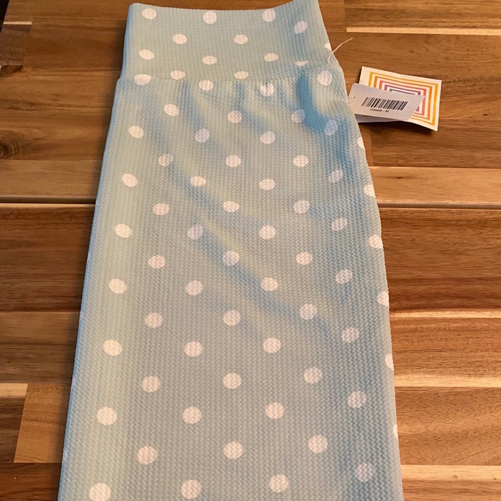 LulaRoe Cassie skirt, brand new with tags. Mint